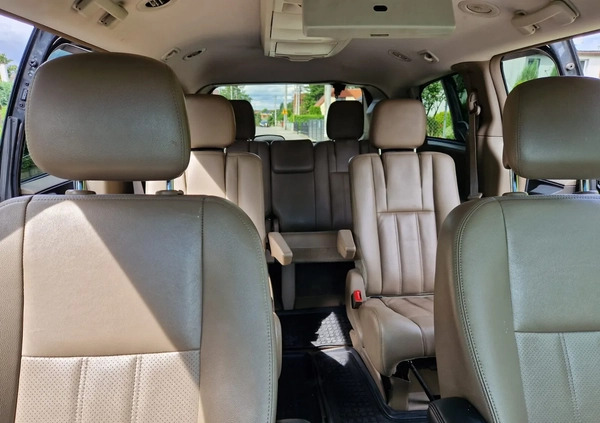 Chrysler Town &amp; Country cena 45999 przebieg: 198315, rok produkcji 2012 z Racibórz małe 172